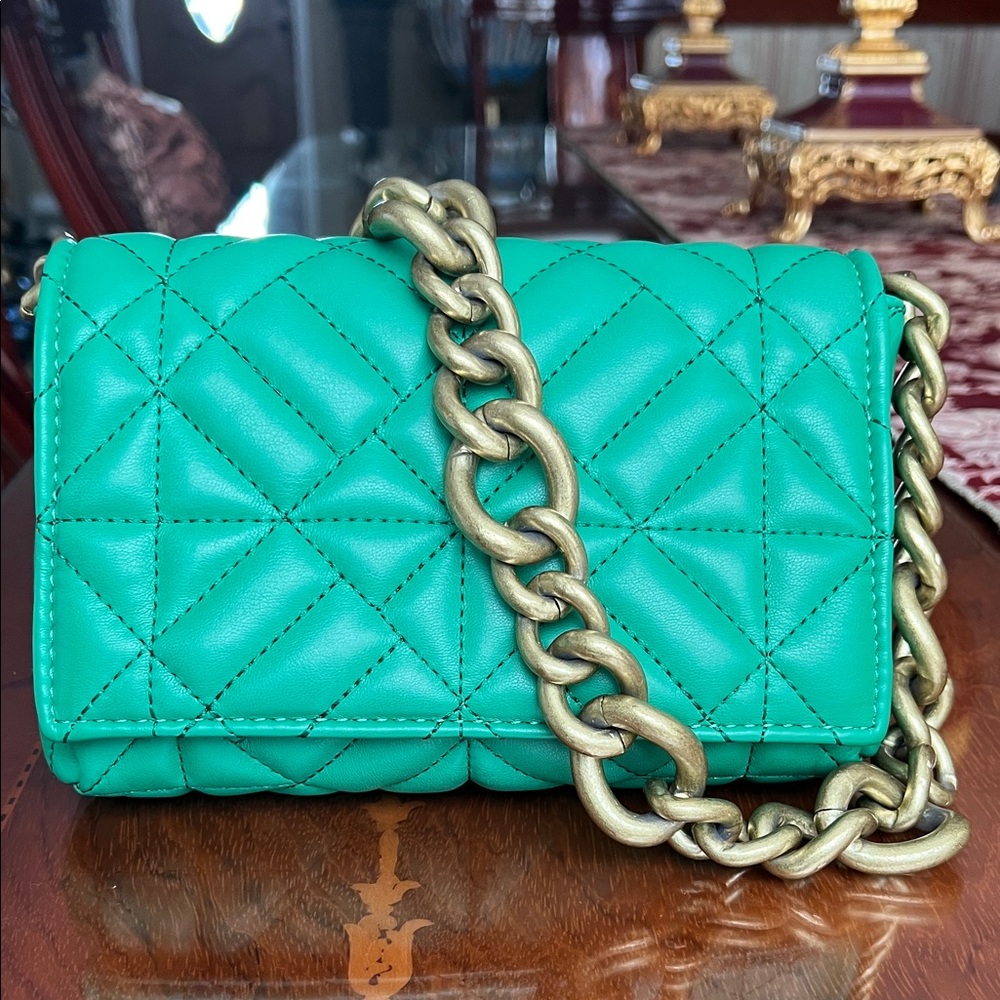 Zara Green Quilted Shoulder Bag with Luxury Style Chunky Gold Chain